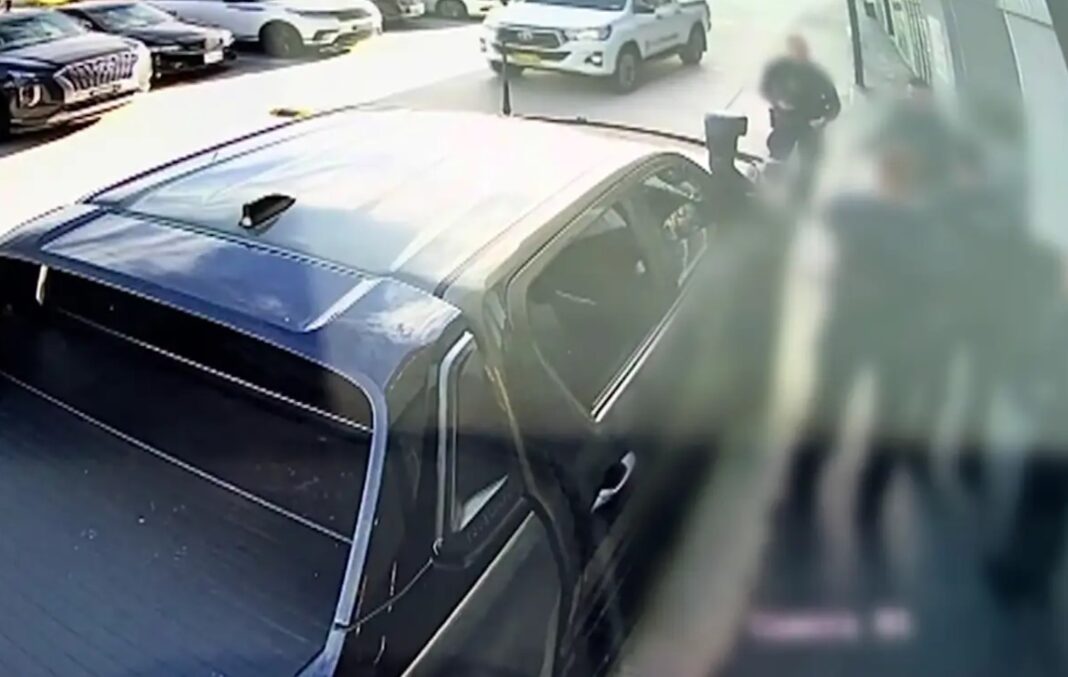 The police in the video are now under review. Supplied_9NEWS