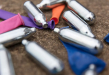 NSW, 질산아산화물 ‘나즈’ 판매 규제 강화 The use of nitrous oxide, or nangs, will be met with a crackdown in NSW. Adobe Stock_9news