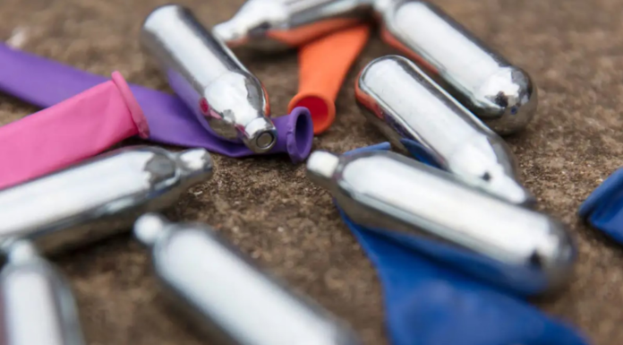 NSW, 질산아산화물 ‘나즈’ 판매 규제 강화 The use of nitrous oxide, or nangs, will be met with a crackdown in NSW. Adobe Stock_9news