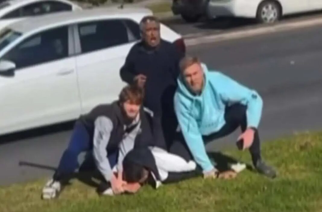 Just after midday on Saturday, a man was pinned underneath a pair of good Samaritans on Carlingford Court in Sydney. Nine