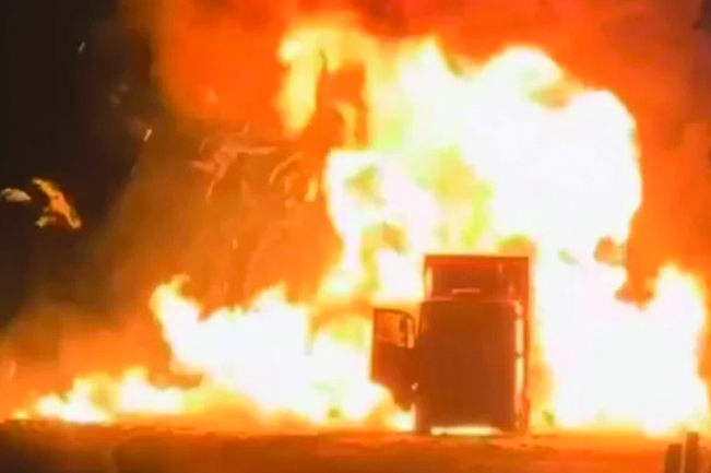 The seven-vehicle crash sparking a massive, explosive blaze on the Hume Highway near Gunning. 9News