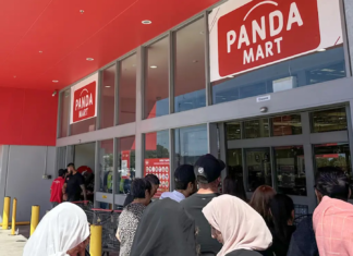 판다마트 브리즈번점 오픈 – 첫날부터 인산인해 Panda Mart opened two locations earlier this year in Victoria. Supplied_9news