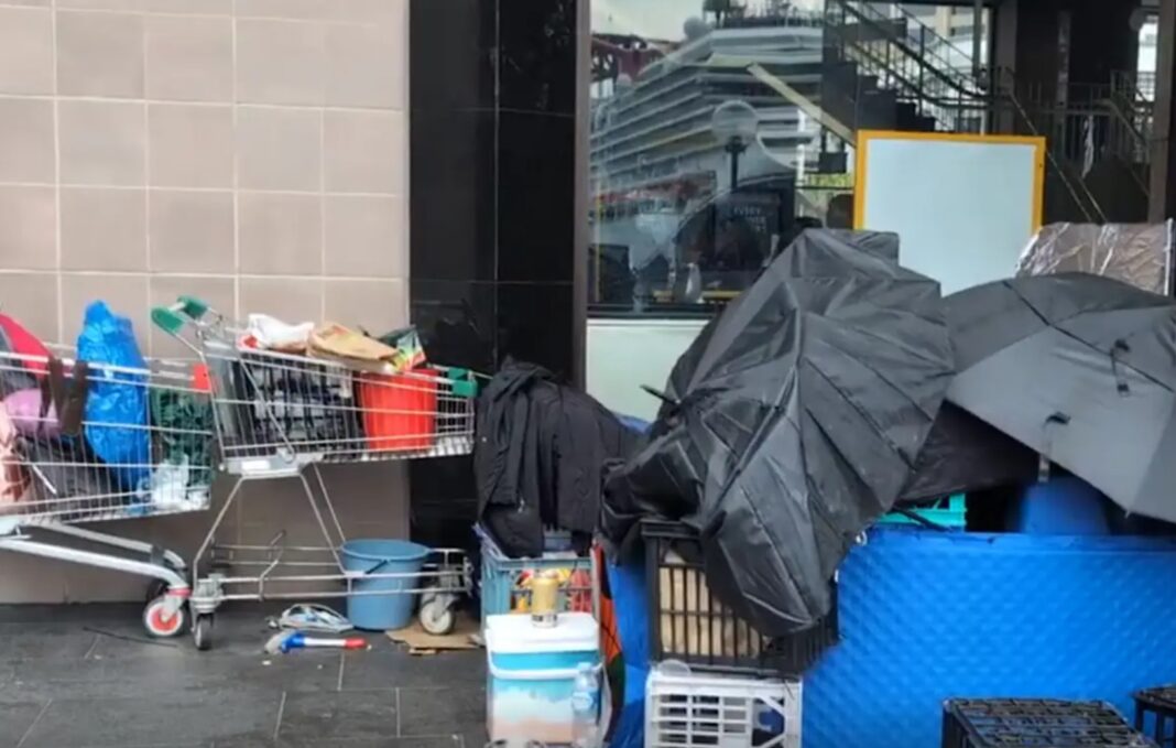 Clusters of makeshift shelters have continued to appear outside Sydney’s Circular Quay train station. Supplied_9news
