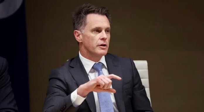 시드니 조직범죄 강력 처벌 추진 NSW Premier Chris Minns said the killings in Sydney last week were ‘immoral evil’. Australian Financial Review_9nes