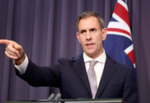 챌머스 재무장관 “원네이션 이민 정책, 갈피 못 잡아”… 농가는 일손 부족 호소 Treasurer Jim Chalmers says there will still be a role for backpackers. Picture NewsWire Hilary Wardhaugh_news.com.au