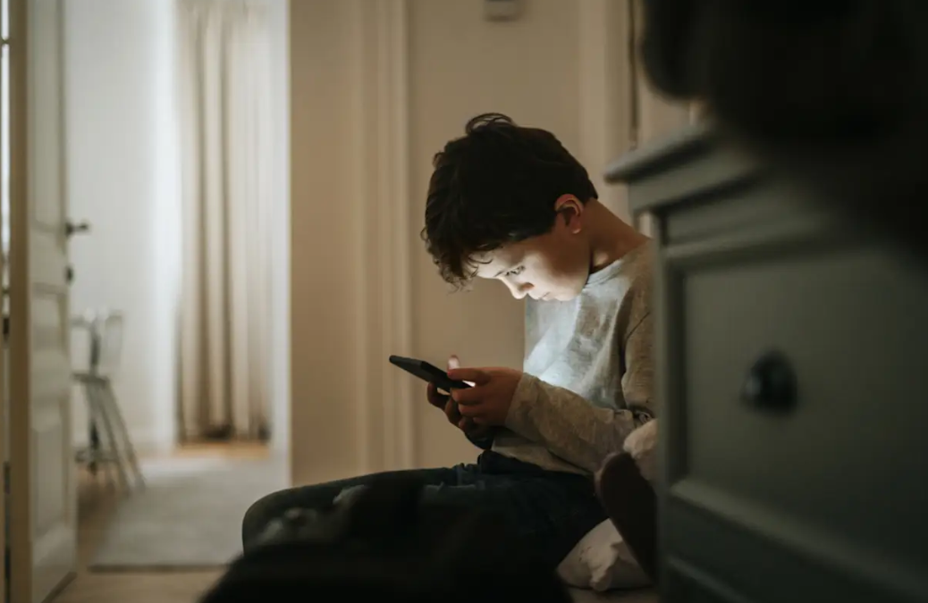 13.A new study has shown children are being exposed to unhealthy and fast food marketing more than ever before. iStock_nine A new study has shown children are being exposed to unhealthy and fast food marketing more than ever before. iStock_nine