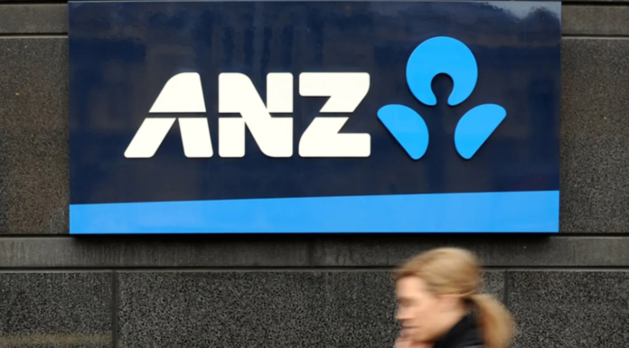NSW 퀴린디 주민, 잊고 있던 오래된 주택대출 관련 보험금 3만 2천 달러 환급 받아 Gray took out her mortgage with ANZ in 2014. AAP_9NEWS