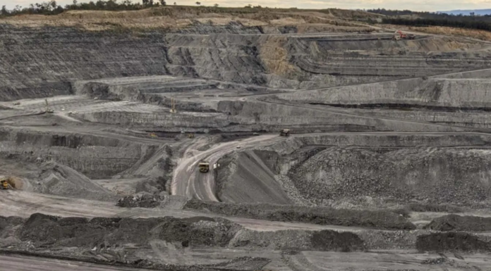 NSW 헌터밸리 광산 사업 연장 승인…1500개 일자리 확보 A mine extension tipped to inject billions of dollars into the NSW economy has been green-lit. Department of Planning, Housing and Infrastructure_9NEWS