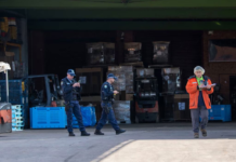 호주 산업현장 사망자 222명…13년 만에 최고치 A worker was killed at Green Star Food Service in Prestons in Sydney’s southwest in July 2025. Picture NewsWire Simon Bullard._news.com.au